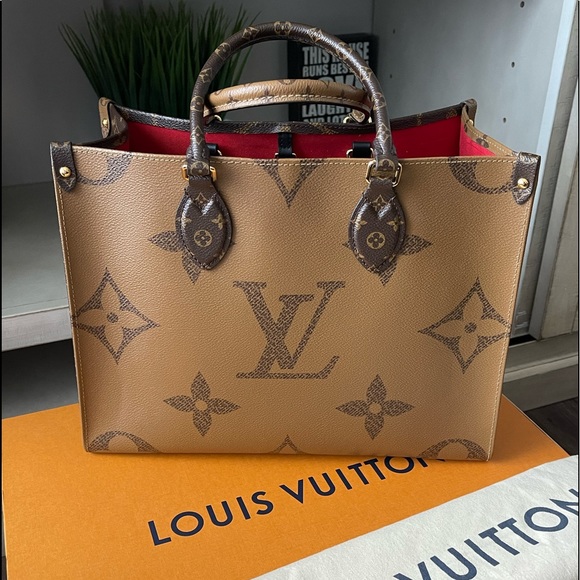 Louis Vuitton Handbags - Louis Vuitton ONTHEGO